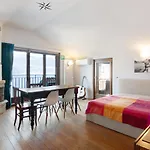Bernhouse Ferienhaus *